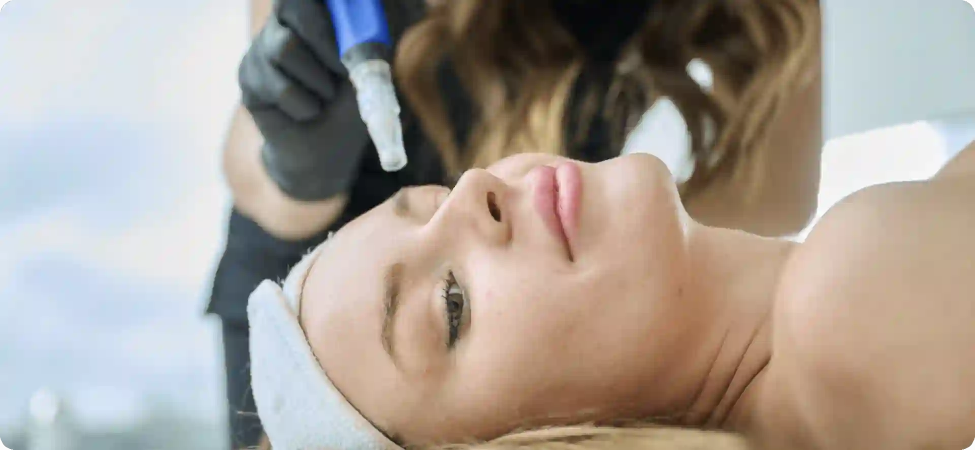 How Do Microneedles Trigger New Collagen and Elastin in Loose Skin Barnet?